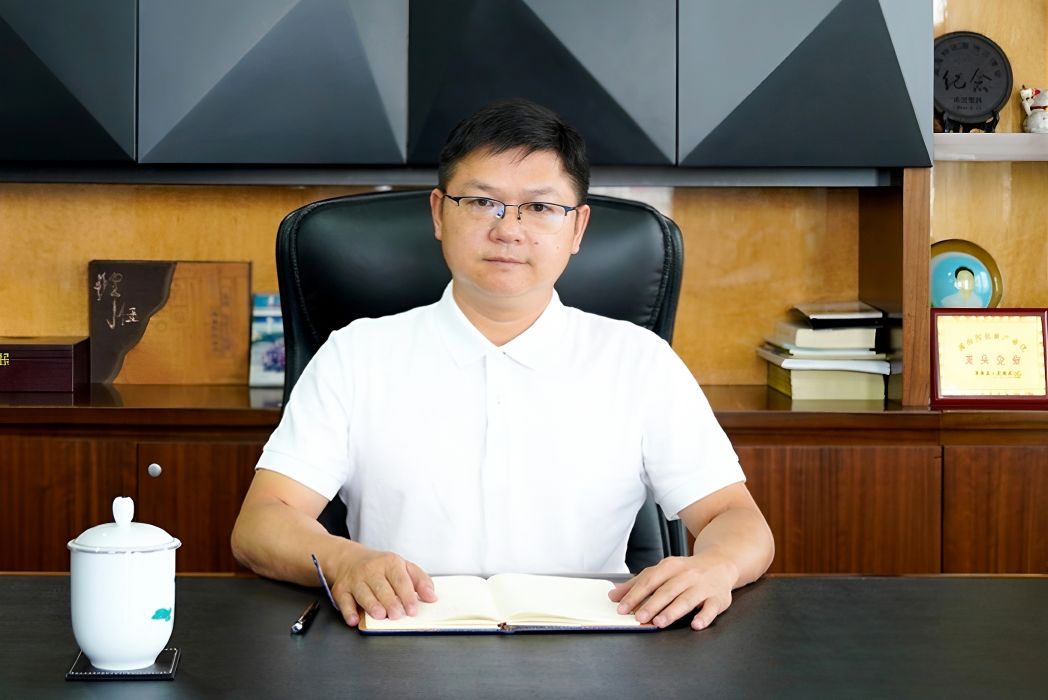 徐元(湖南樂農佳科技集團有限公司董事長) 徐元(湖南樂農佳科技集團有限公司董事長)
