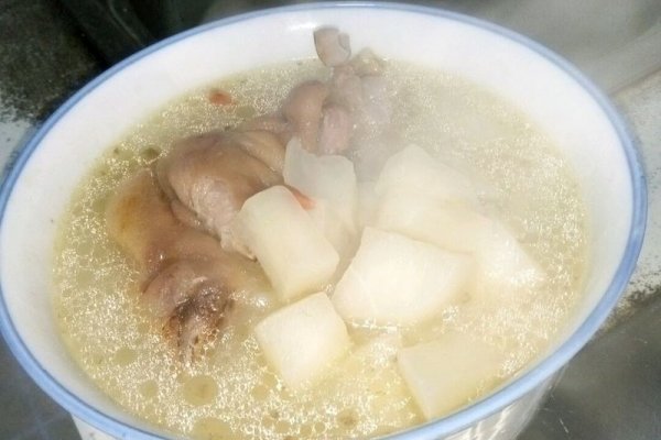 豬手蘿蔔湯 豬手蘿蔔湯