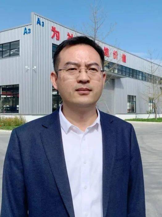 薛冬(江蘇省邳州市岔河鎮黨委書記) 薛冬(江蘇省邳州市岔河鎮黨委書記)