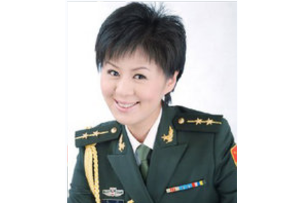 袁兵(現任中央電視台軍事節目《誰是終極英雄》欄目主持人) 袁兵(現任中央電視台軍事節目《誰是終極英雄》欄目主持人)