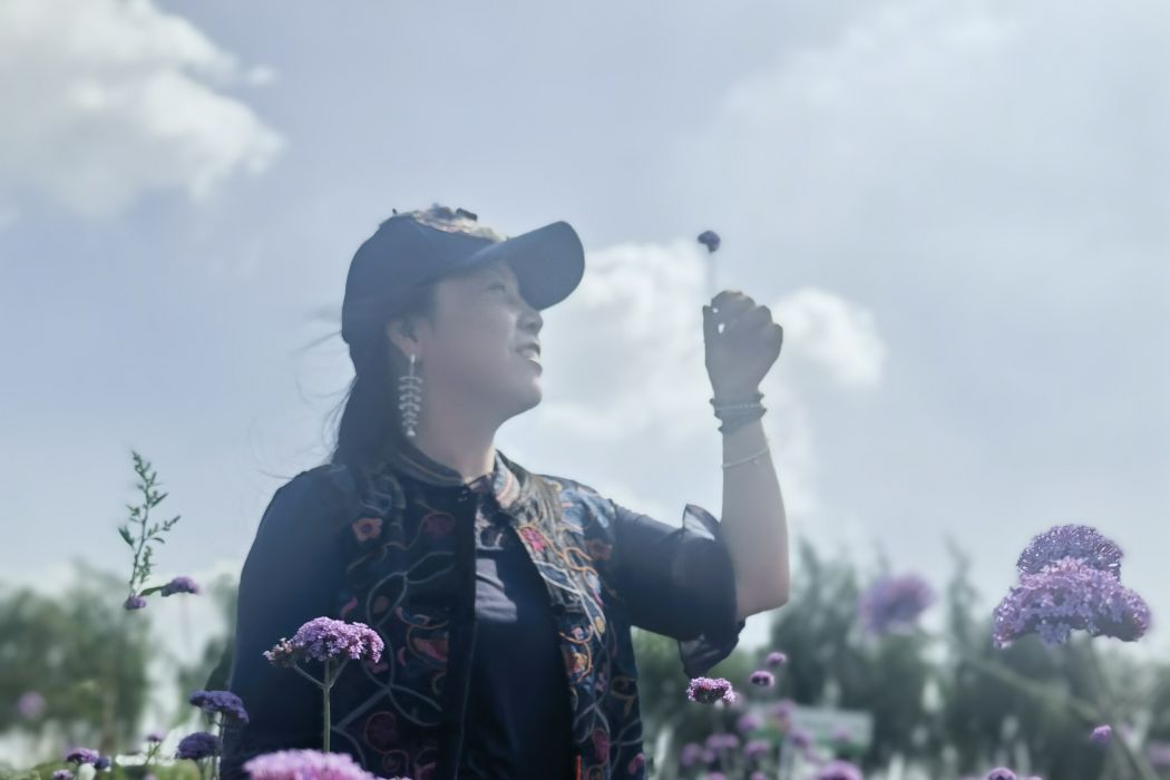 馬婕(畫家、中國美術家協會會員) 馬婕(畫家、中國美術家協會會員)