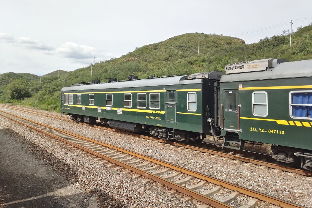 空調發電車(KD型客車) 空調發電車(KD型客車)