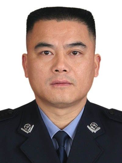 蘇建明(湖南省韶山市公安局黨委委員、副局長) 蘇建明(湖南省韶山市公安局黨委委員、副局長)