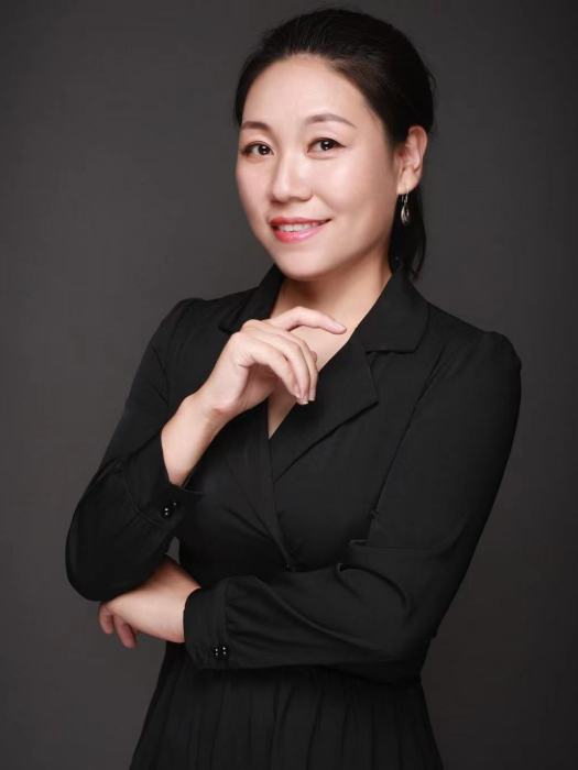 王娜(資深設計師) 王娜(資深設計師)