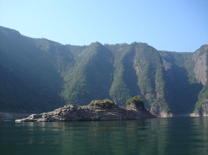 遂昌湖山