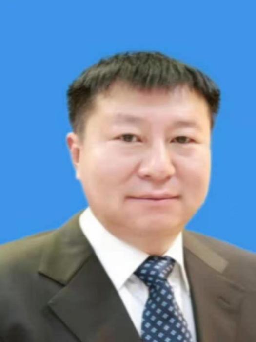 李崢(丹東市人力資源和社會保障局黨組成員、副局長) 李崢(丹東市人力資源和社會保障局黨組成員、副局長)