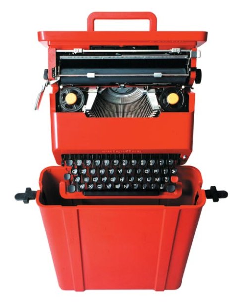 埃托·索特薩斯設計的打字機