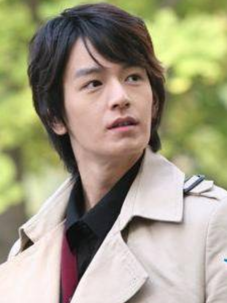 徐健宇(電視劇《雪之女王》中的角色) 徐健宇(電視劇《雪之女王》中的角色)