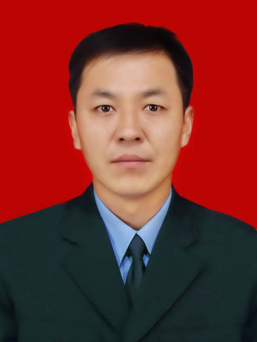 紀岩(陝西省榆林市子洲縣行政審批服務局副局長) 紀岩(陝西省榆林市子洲縣行政審批服務局副局長)