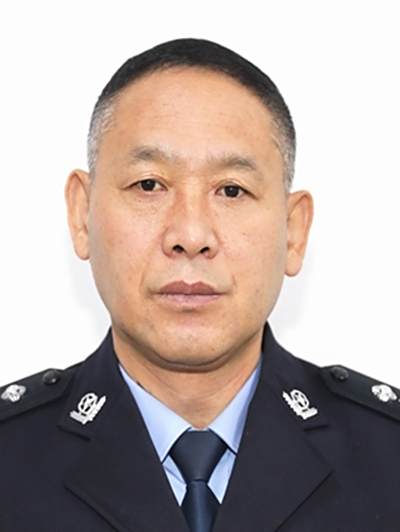 周廣斌(河南省商丘市民權縣公安局黨委副書記、常務副局長) 周廣斌(河南省商丘市民權縣公安局黨委副書記、常務副局長)