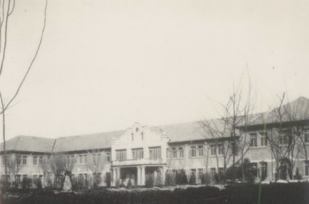 上世紀40年末，國立安徽大學紅樓