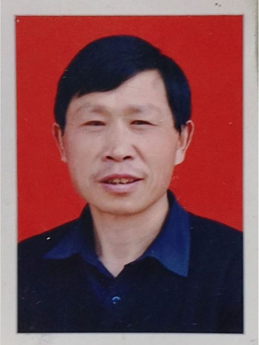王新倉(上街區峽窩鎮藍天社區居民) 王新倉(上街區峽窩鎮藍天社區居民)