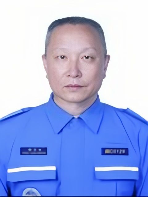 陳元生(福建泉州藍天救援原隊員) 陳元生(福建泉州藍天救援原隊員)