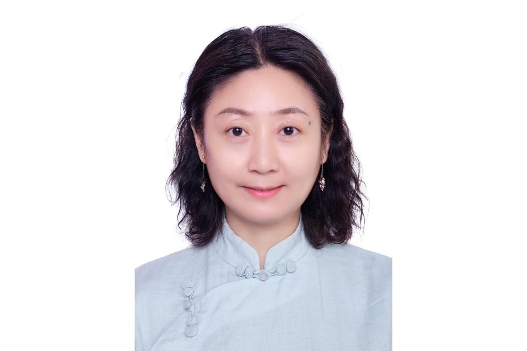黃英(重慶師範大學教育科學學院學前教育系副教授) 黃英(重慶師範大學教育科學學院學前教育系副教授)
