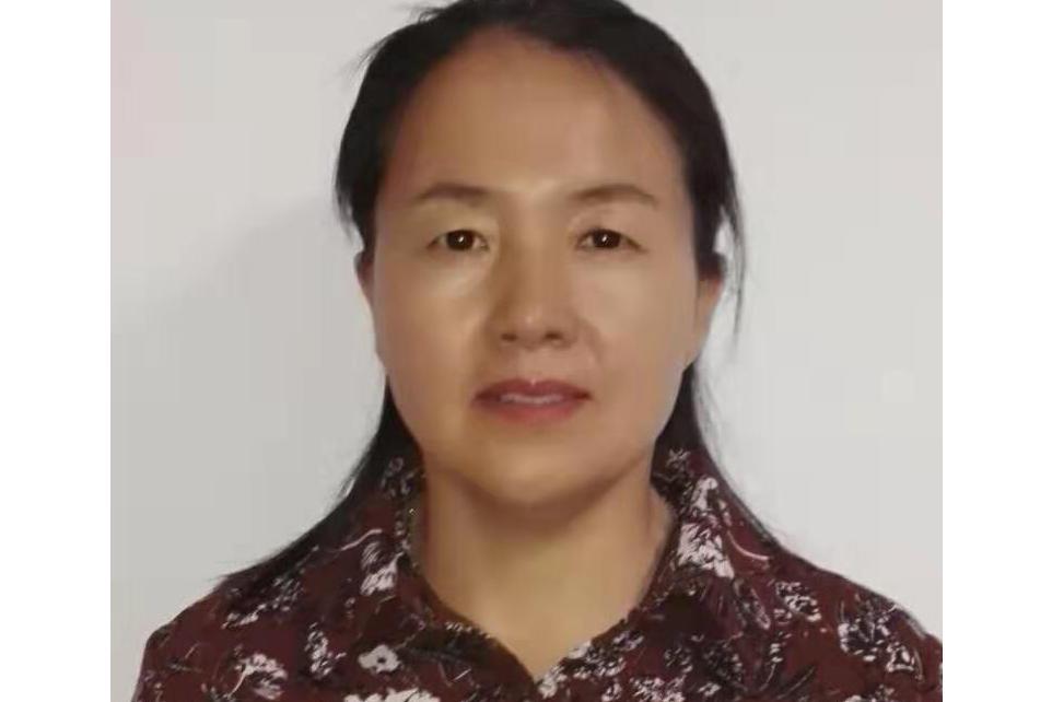 王海新(遼寧省沙地治理與利用研究所副所長) 王海新(遼寧省沙地治理與利用研究所副所長)