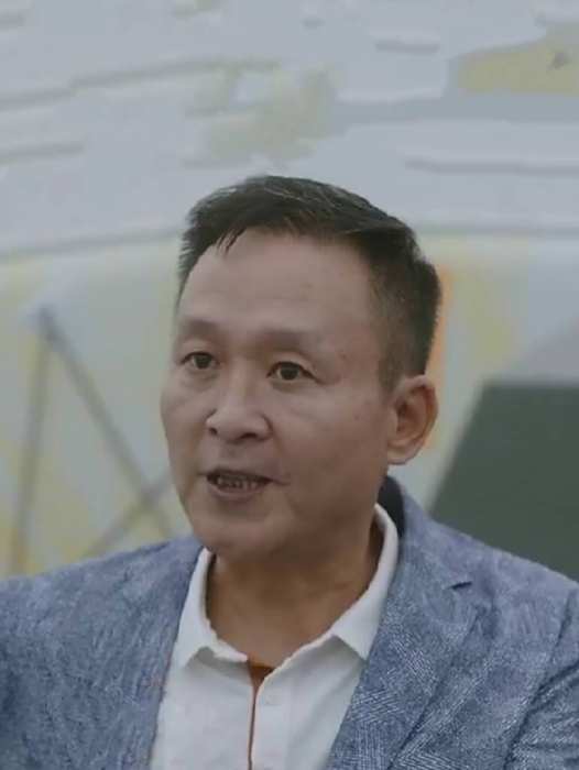 吳榮(演員)