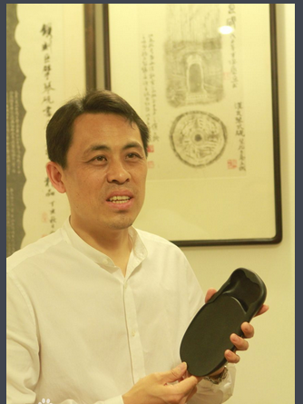 周同祥(翰典藝術館長) 周同祥(翰典藝術館長)
