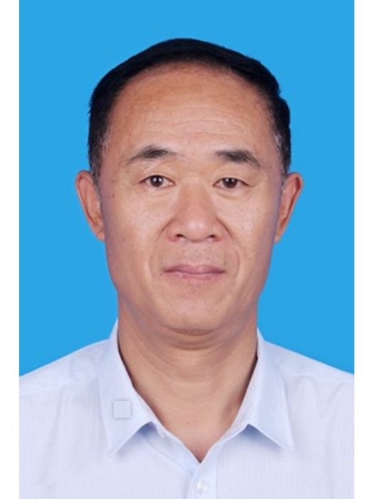 崔玉峰(山東省聊城市冠縣退役軍人事務局黨組成員、副局長) 崔玉峰(山東省聊城市冠縣退役軍人事務局黨組成員、副局長)