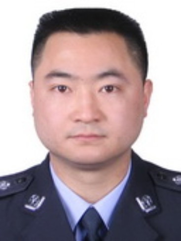 鄧超(湖北省恩施土家族苗族自治州鶴峯縣公安局副政委) 鄧超(湖北省恩施土家族苗族自治州鶴峯縣公安局副政委)