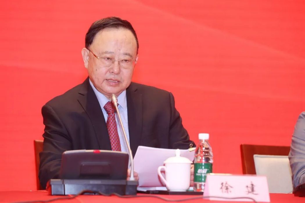 徐建(中國工程建設標準化協會第九屆理事會副理事長) 徐建(中國工程建設標準化協會第九屆理事會副理事長)