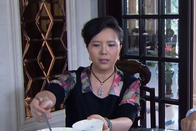 李玉霞(情感劇《山里山外》中的角色) 李玉霞(情感劇《山里山外》中的角色)