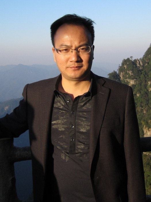 翁良平 翁良平