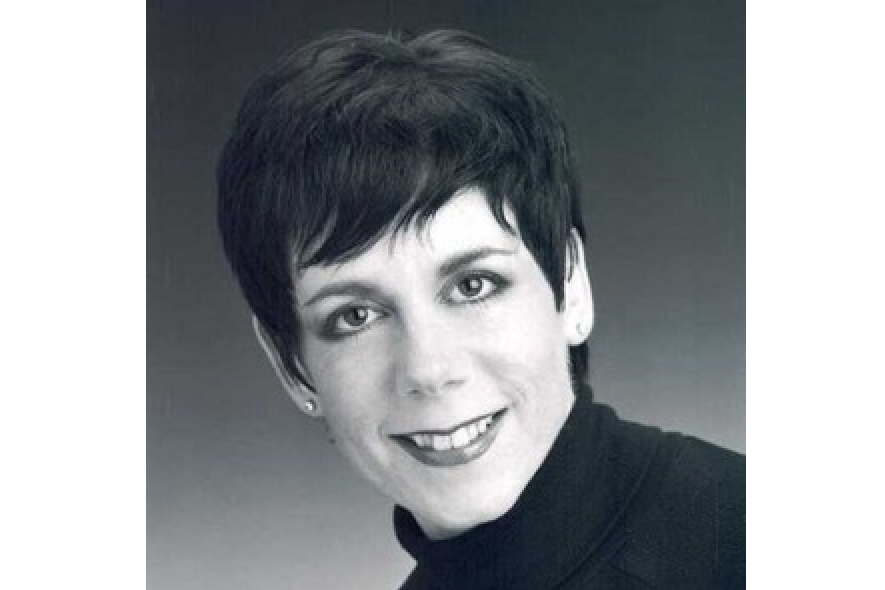 Lisa Hindmarsh Lisa Hindmarsh