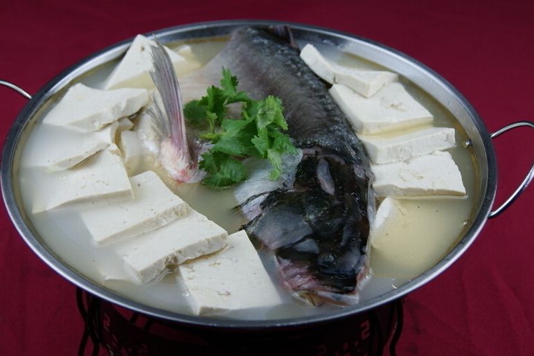 斑魚豆腐湯 斑魚豆腐湯
