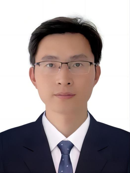 杜玉生(中國路橋工程有限責任公司象牙海岸辦事處職員) 杜玉生(中國路橋工程有限責任公司象牙海岸辦事處職員)