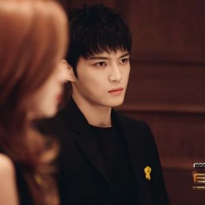 Triangle(韓國2014年金在中主演電視劇) Triangle(韓國2014年金在中主演電視劇)
