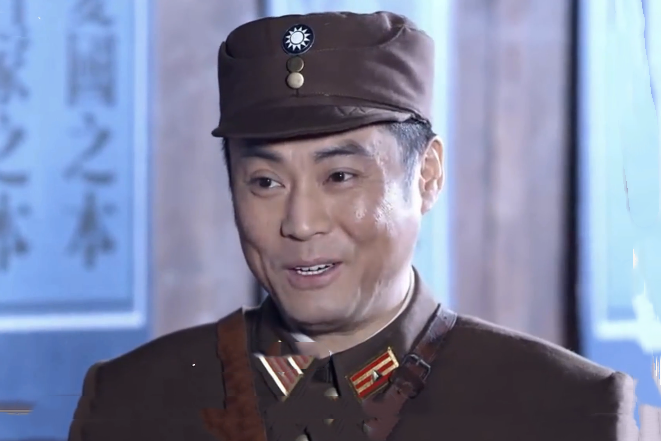 錢衛國(《紅色護衛》中唐旭飾演的反派角色) 錢衛國(《紅色護衛》中唐旭飾演的反派角色)