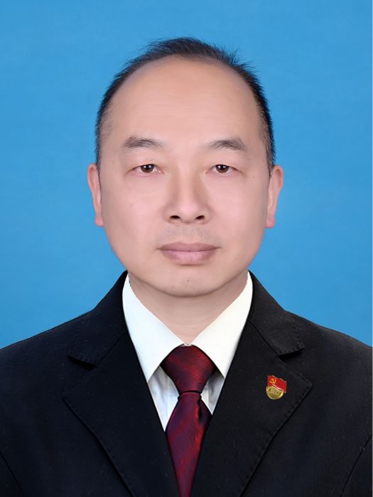 方成(景德鎮市司法局黨組成員、政治部主任) 方成(景德鎮市司法局黨組成員、政治部主任)