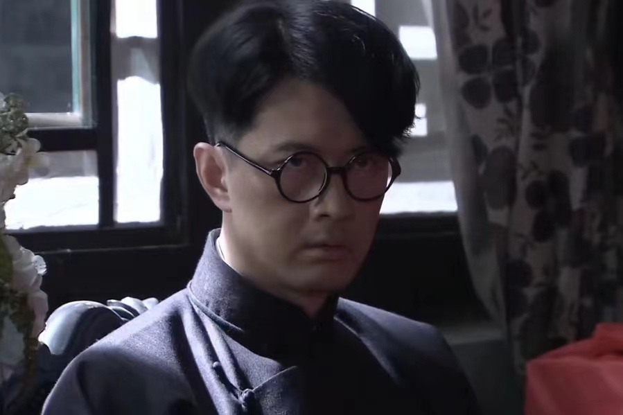 吳明安(近代革命劇《抉擇》中的角色) 吳明安(近代革命劇《抉擇》中的角色)