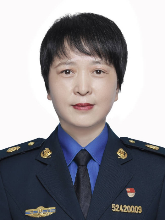 劉燕(貴州省赤水河航道管理局黨委委員、副局長) 劉燕(貴州省赤水河航道管理局黨委委員、副局長)