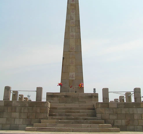 樂安縣革命烈士紀念塔