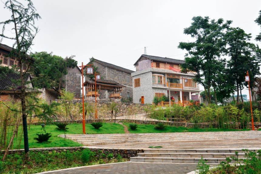 聯新村(貴州省黔西南州義龍試驗區龍廣鎮下轄村) 聯新村(貴州省黔西南州義龍試驗區龍廣鎮下轄村)