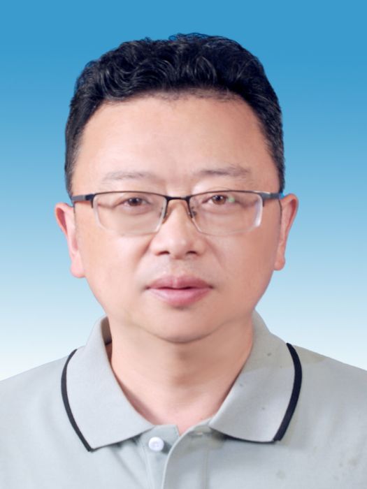 易武(重慶市萬州區太白街道黨工委委員、宣傳委員) 易武(重慶市萬州區太白街道黨工委委員、宣傳委員)