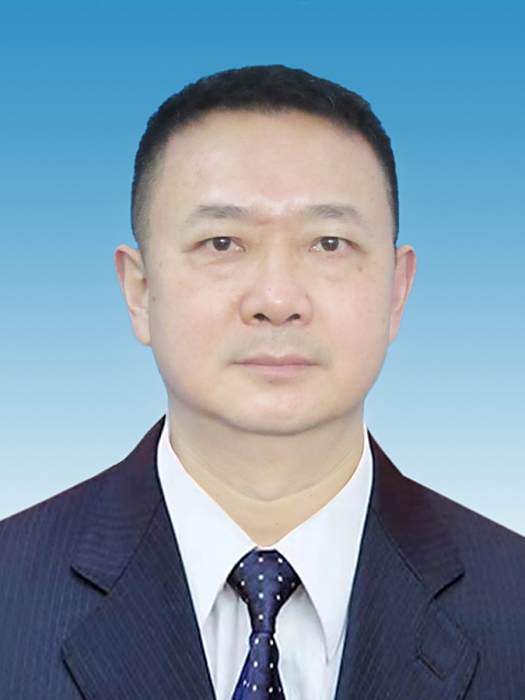 吳行平(湖北省廣水市工業基地黨工委委員、管委會副主任) 吳行平(湖北省廣水市工業基地黨工委委員、管委會副主任)
