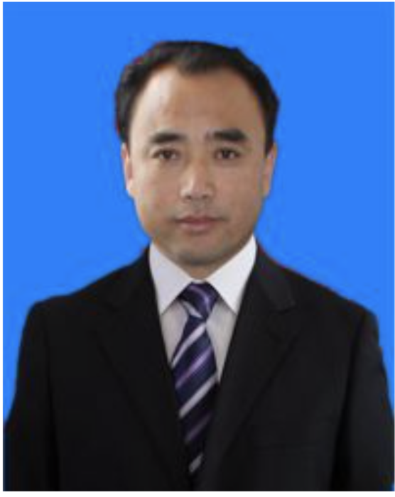 於鐵柱(烏蘭浩特四中校長) 於鐵柱(烏蘭浩特四中校長)