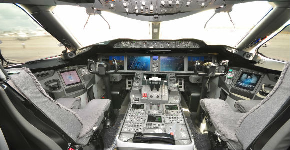 波音737 MAX駕駛艙