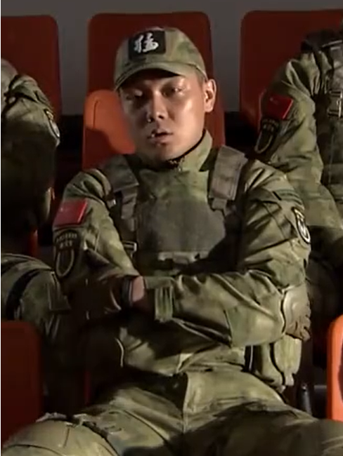 牛青峰(軍旅電視劇《特種兵之火鳳凰》中的角色) 牛青峰(軍旅電視劇《特種兵之火鳳凰》中的角色)