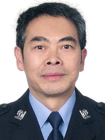 吳彬(重慶市酉陽縣公安局原黨委副書記、政委) 吳彬(重慶市酉陽縣公安局原黨委副書記、政委)