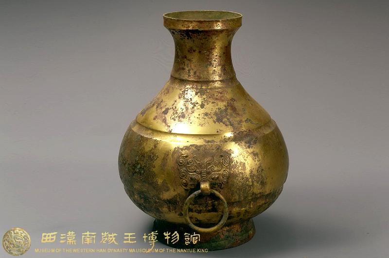 鎦金銅壺