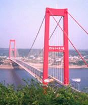 宜昌長江公路大橋遠眺