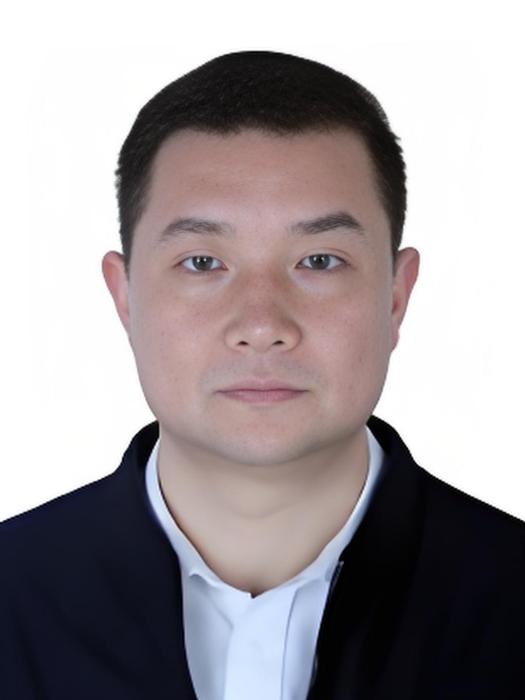 王雲飛(海南省委外事工作委員會辦公室副主任、省外事辦公室副主任) 王雲飛(海南省委外事工作委員會辦公室副主任、省外事辦公室副主任)