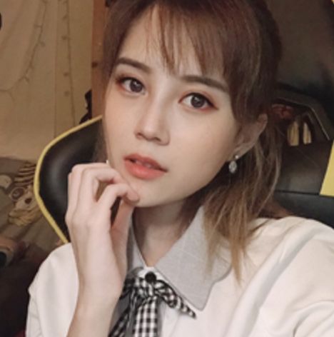 小彤Layla