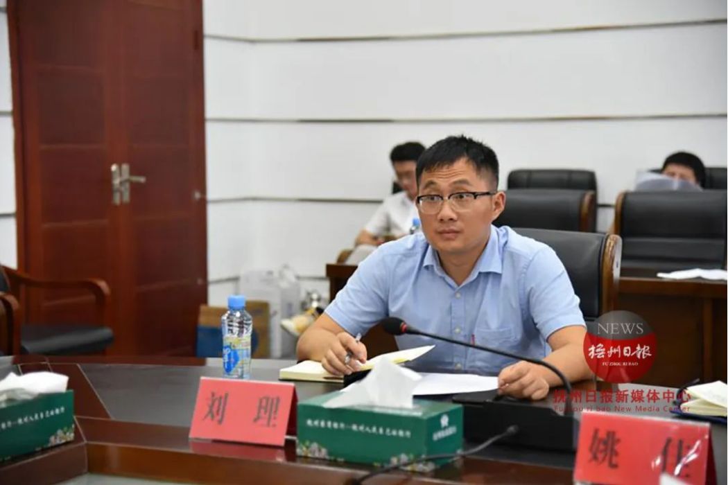 劉理(九江學院電子工程學院博士、副教授) 劉理(九江學院電子工程學院博士、副教授)