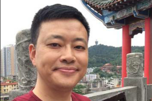 余文武(貴陽學院教授) 余文武(貴陽學院教授)