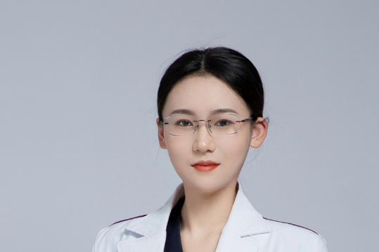 張文慧(維密醫療美容門診部醫師) 張文慧(維密醫療美容門診部醫師)