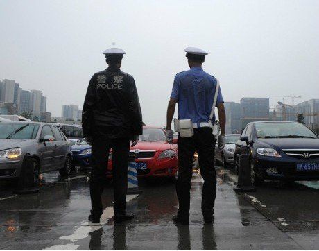濕身交警 濕身交警